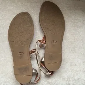 (K07612) 新品 コーチ COACH LYDIA MTLE SANDAL K07612) 新品 コーチ COACH LYDIA MTLE SANDAL - メルカリ